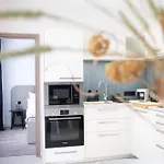 Apartament Naluri Ii *