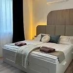 Naluri Ii Apartament