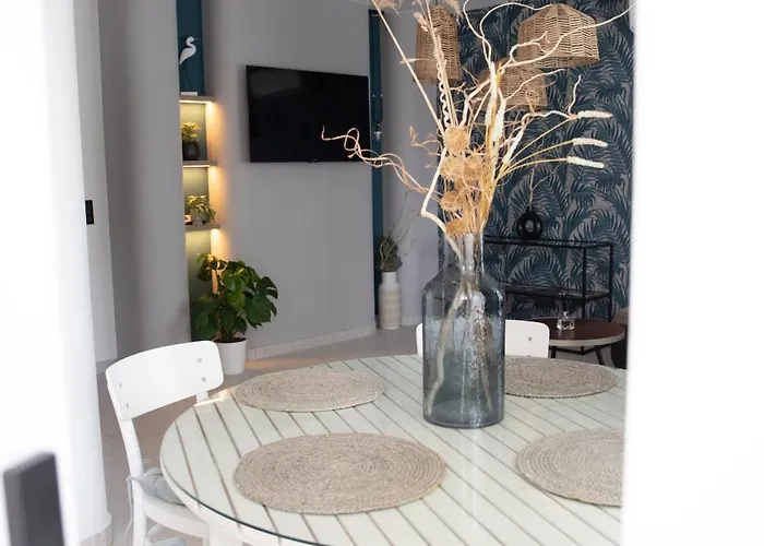 Naluri Ii アパート *