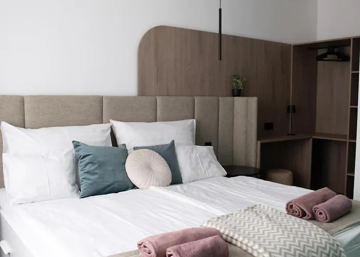 Naluri Ii アパート Balatonboglár